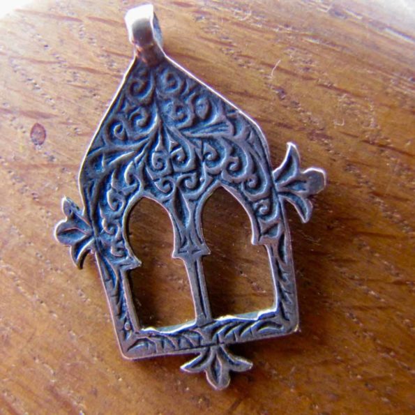 porte orient gravee argent maroc