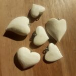 pendentif os de baleine cœur